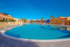 Pool - Margarida - holiday bungalow in peaceful surroundings in Benitachell (Benitachell)