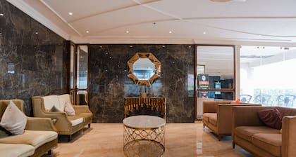 Oaktree Hotel