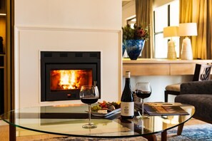 Fireplace - La Petite Ferme (Franschhoek)