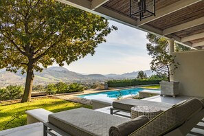 Manor Deluxe Helene | Terrace/patio
