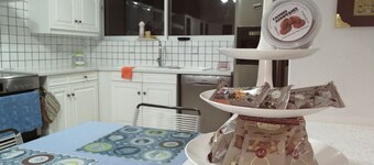 Artemis Villa airport