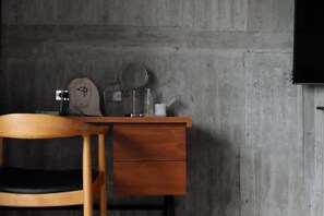 Double Room | Desk, blackout drapes, soundproofing, iron/ironing board - CoffeeLoft Inn &  Café (Taitung)