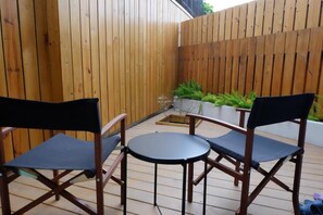 Interior detail - CoffeeLoft Inn &  Café (Taitung)