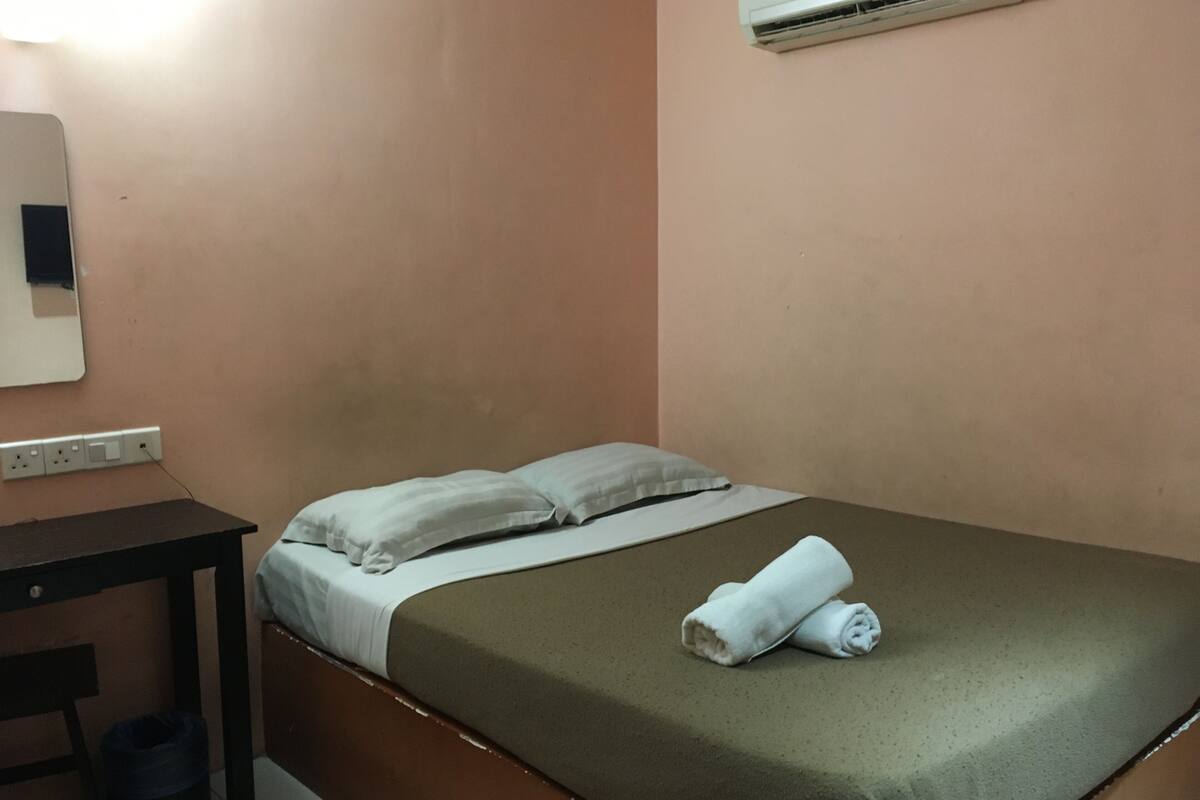 Standard Double Room | Blackout drapes, iron/ironing board, free WiFi, bed sheets
