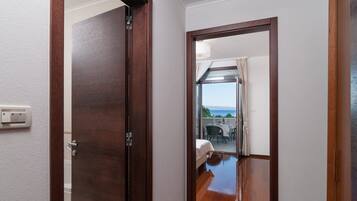 Double or Twin Room, Balcony (2)