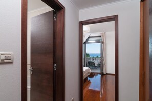 Double or Twin Room, Balcony (2) - Luxury Rooms near Beach (Split)