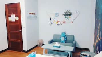 Double Room | Desk, blackout drapes, soundproofing, free WiFi