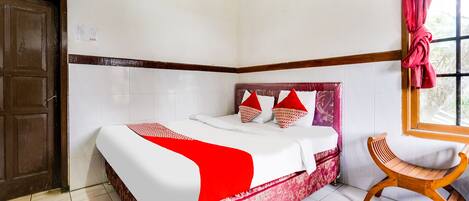 Free WiFi, bed sheets