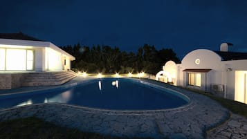 Front of property – evening/night