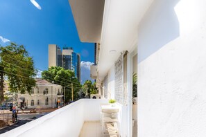 Design driepersoonskamer | Terras