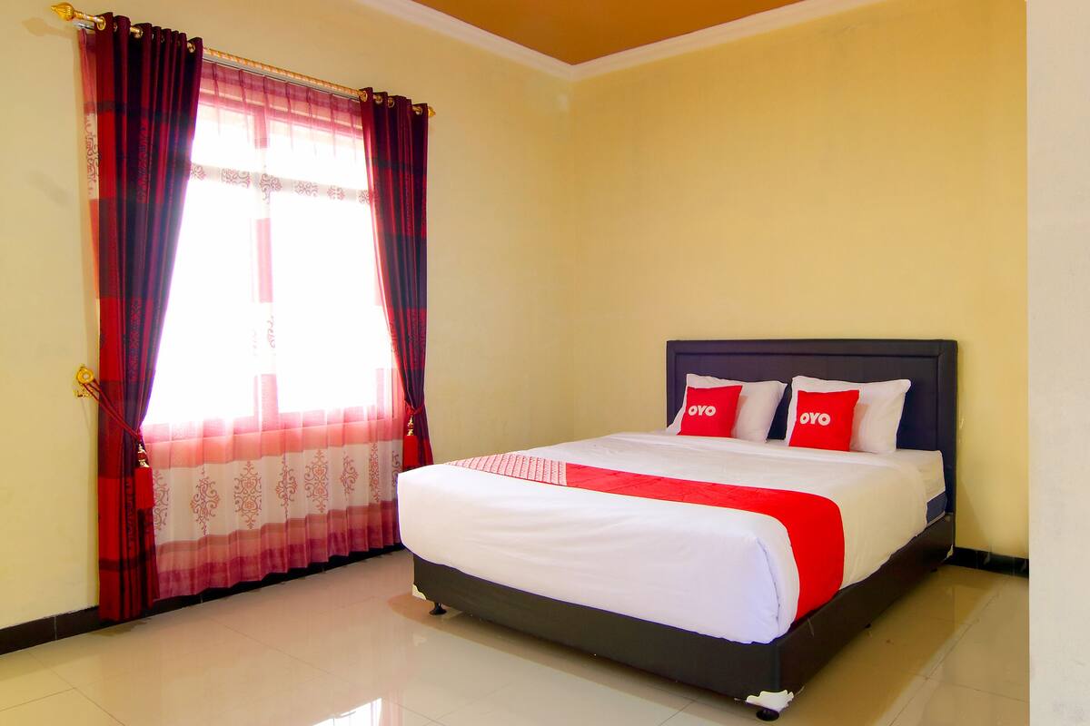 Deluxe Double Room | Free WiFi, bed sheets