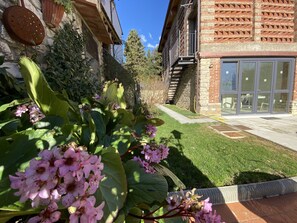 Exterior detail - Super-modern studio on the hills of Florence, Tuscany  (BAGNO A RIPOLI)