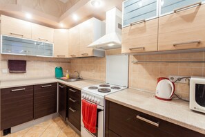 Apartment, 2 Bedrooms | Private kitchen | Microwave, stovetop, electric kettle, cookware/dishes/utensils - Luxury apartment near the Dnieper embankment (Kyiv)