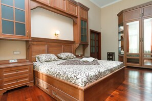 Appartement, 2 chambres | Système d’insonorisation, fer et planche à repasser
