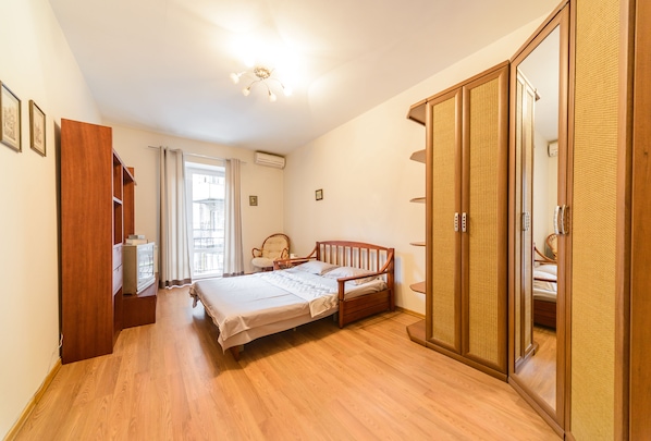 Basic Apartment
