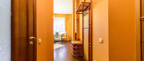 Basic Apartment | 1 bedroom, soundproofing, iron/ironing board, free WiFi