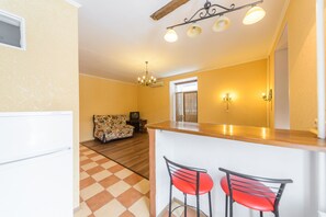 アパートメント 1 ベッドルーム | リビング エリア | テレビ