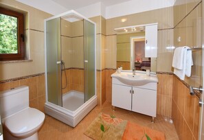 Bathtub