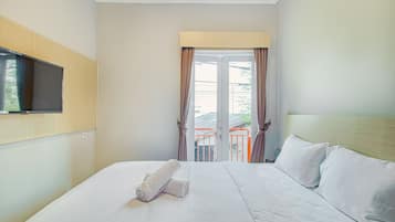 Standard Room | Desk, soundproofing, free WiFi, bed sheets