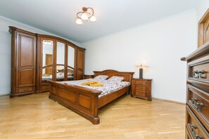 Appartement, 2 slaapkamers | 2 slaapkamers, geluiddichte muren, een strijkplank/strijkijzer