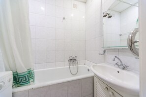 Lejlighed - 1 soveværelse | Badeværelse | Håndklæder, Sæbe, Toiletpapir