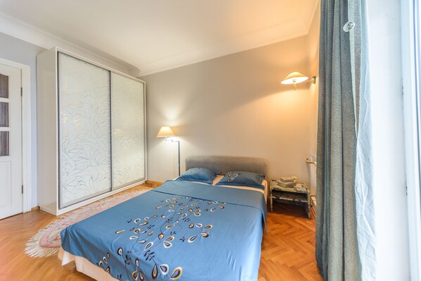 Apartment, 1 Bedroom | 1 bedroom, desk, bed sheets