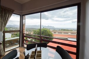 客房 (with view) | 客房景觀