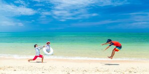 Beach nearby, white sand, beach towels - Akeeesi365 (Ishigaki)