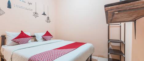 Habitación estándar doble | 1 dormitorio, escritorio, wifi gratis y ropa de cama
