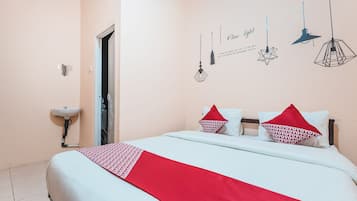 Standard Double Room | Desk, free WiFi, bed sheets
