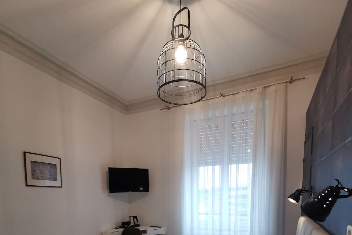 Hipster Room (9) | 1 bedroom, premium bedding, in-room safe, individually decorated