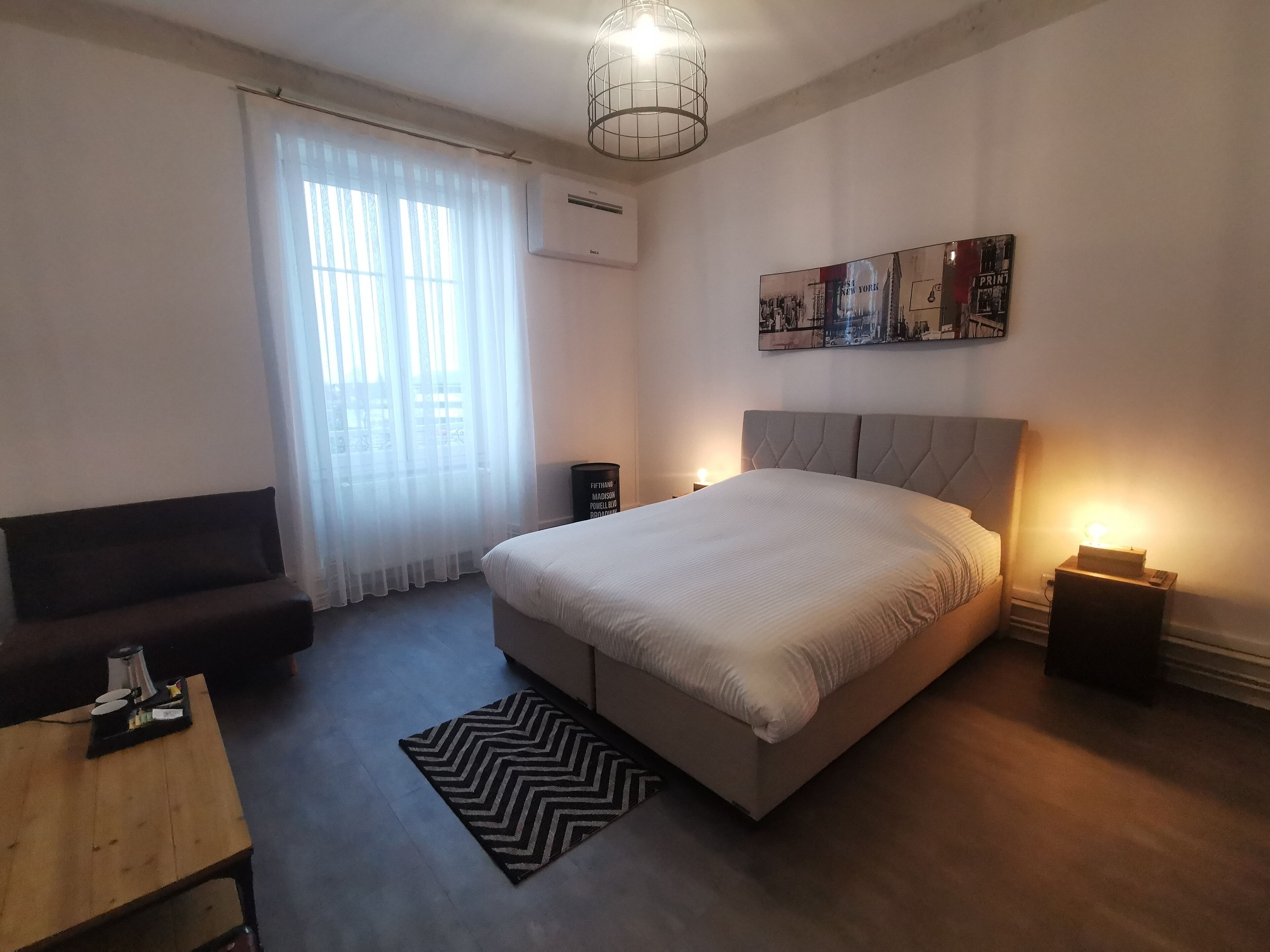 Suite (8) | Luxe beddengoed, een kluis op de kamer, individueel gedecoreerd