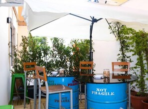 Terrace/patio - Vulkan Capsule Hostel (Pozzuoli)