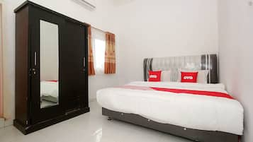 Standard Double Room | Desk, free WiFi, bed sheets