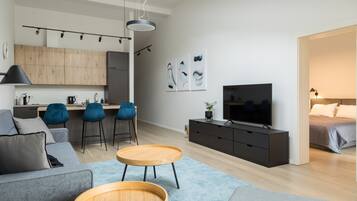 Apartemen Eksklusif | Dapur pribadi | Lemari es besar, oven, kompor, dan mesin espresso