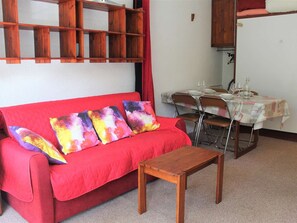 TV - Studio for 2 with Parking Near Slopes (Vars)