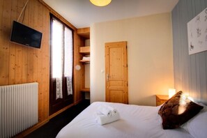 In-room safe, iron/ironing board, cots/infant beds, free WiFi - Vert Lodge Chamonix (Chamonix-Mont-Blanc)