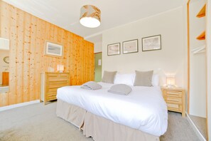 In-room safe, iron/ironing board, cribs/infant beds, free WiFi - Vert Lodge Chamonix (Chamonix-Mont-Blanc)