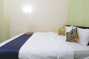 Economy Single Room | Desk, free WiFi, bed sheets