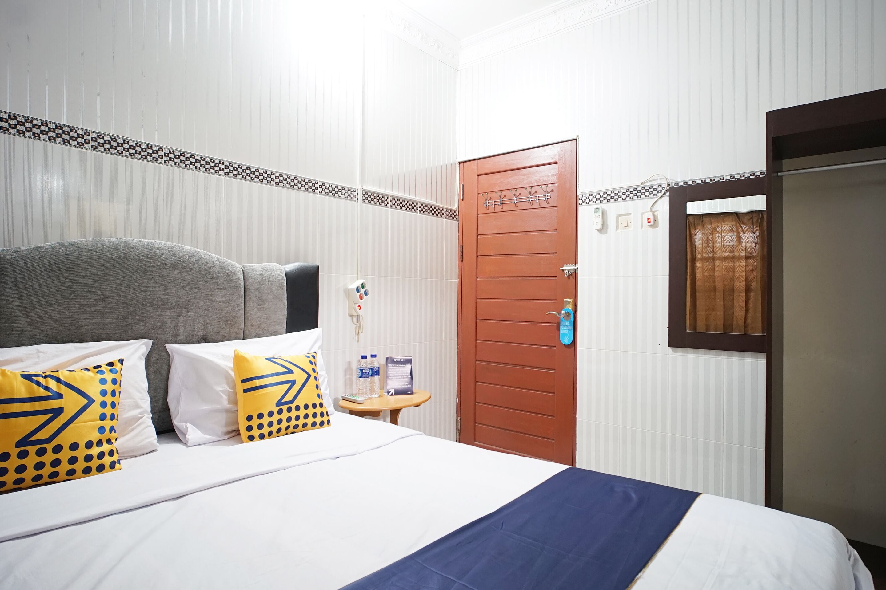 standard double room | free wifi, bed sheets