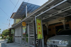 Exterior - SPOT ON 1854 Sepinggan Asri Syariah Guesthouse (Balikpapan)