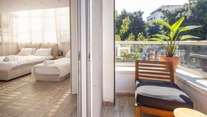 Unclassified image, 2 of 42, button - Stylish 3BR Apt w Balcony 5 min Walk from Beach (Tel Aviv)