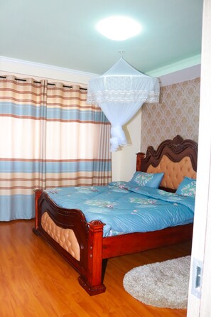 Family Apartment, 3 Bedrooms | 3 bedrooms, desk, soundproofing, iron/ironing board - Crest Park Apartments (Nairobi)