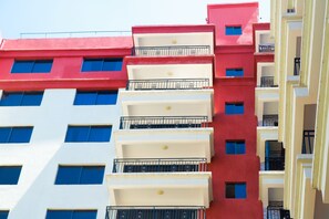Exterior detail - Crest Park Apartments (Nairobi)
