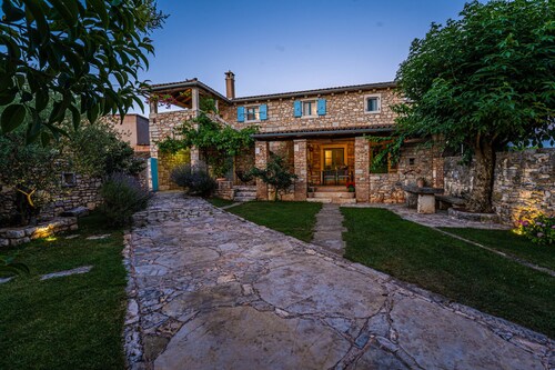 Villa 1852/22479 (Istrien - Barban), 12500m vom Strand