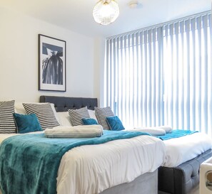 Property amenity - Tudors eSuites Birmingham Canalside with Gated Parking (Birmingham)