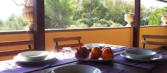 De Grazia Holiday Home Botricello directly on the Sea