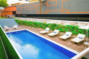 Piscina a l'aire lliure 