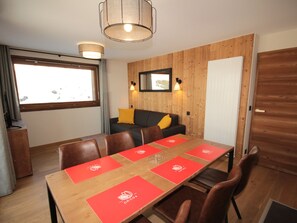Dining - New apartment in Les Saisies, 6 ppl, parking included (Les Saisies)