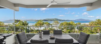 Lagoon 102, The Beach Shack, Hamilton Island